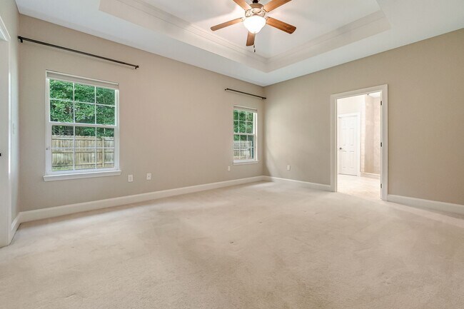 Building Photo - Gorgeous Southern Living Home in Coveted S...