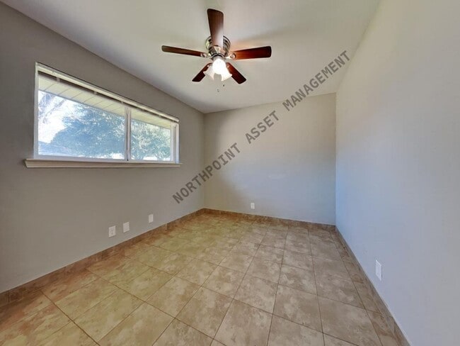 Building Photo - Newly Renovated Single Family Home | 4 BR/2BA | Fenced Backyard