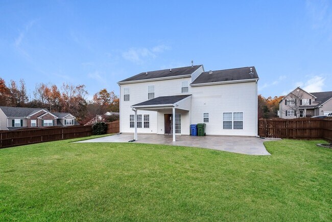 Building Photo - 400 Middleshare Dr