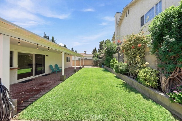 Building Photo - 17611 Leslie Ave
