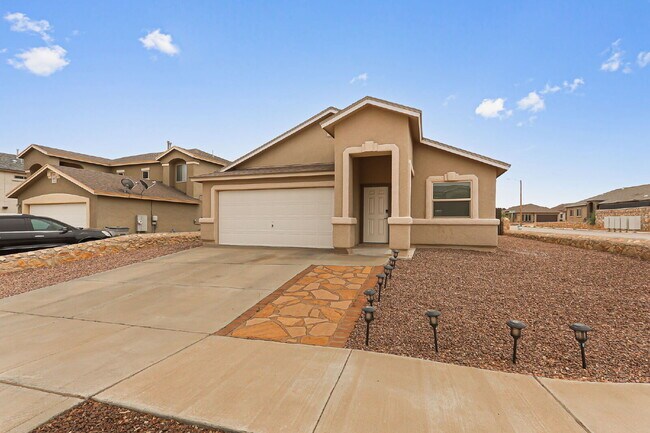 Building Photo - "Charming 3-Bed, 2-Bath Oasis on Dust Storm Lane – Spacious 1,596 Sq Ft Home in El Paso!"