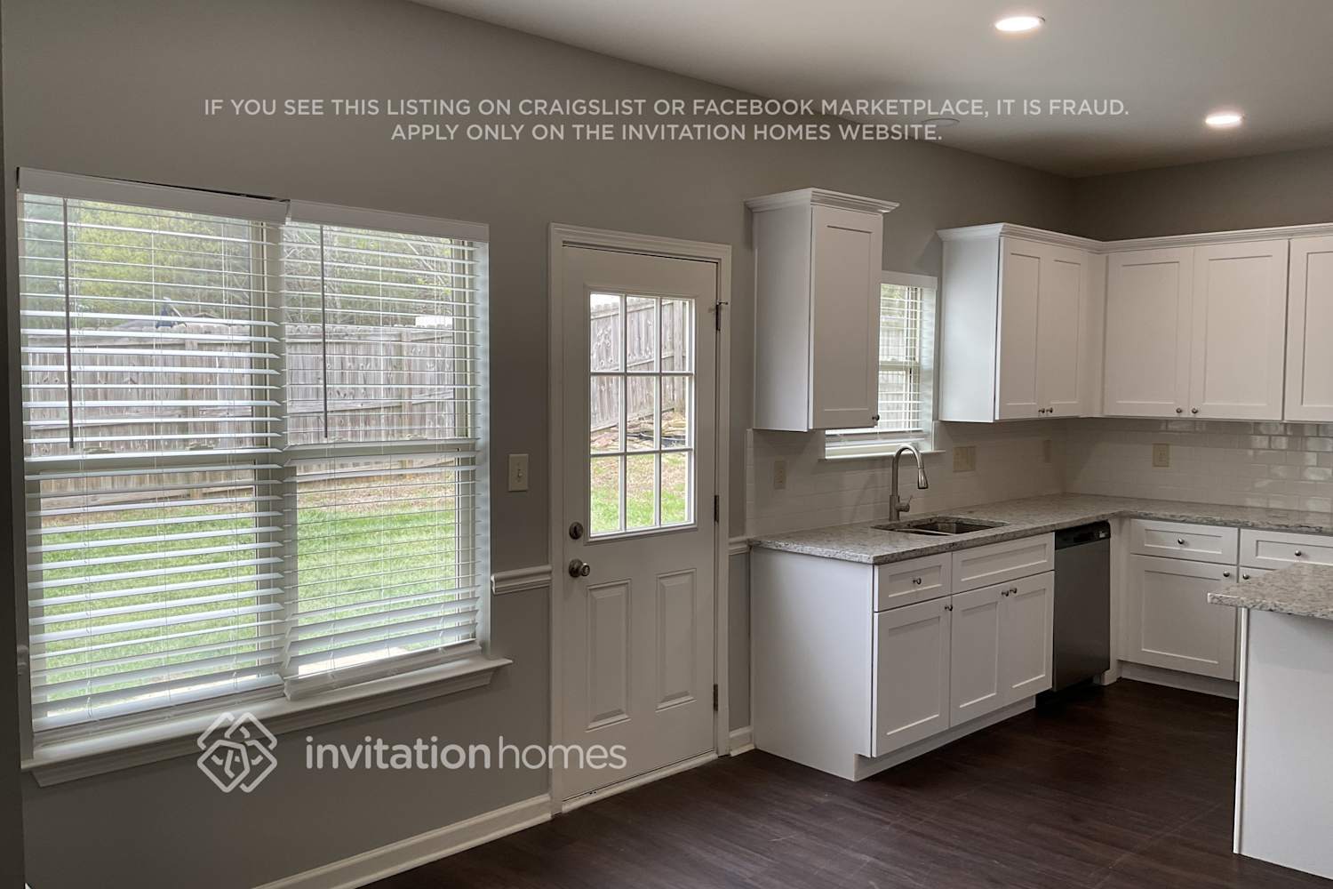 Building Photo - 4035 Whitfield Oak Way NE