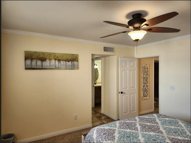 Building Photo - Furnished - 2 bed / 1.5 Bath Available for...