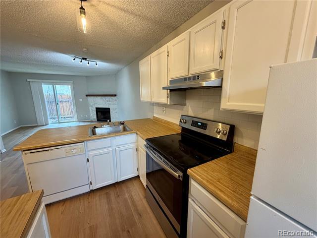 Building Photo - 6967 Peyote Way