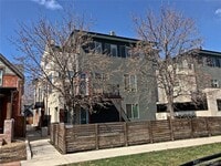 Building Photo - 1883 Vine St