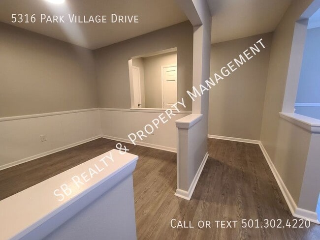 Building Photo - 5316 Park Village Dr