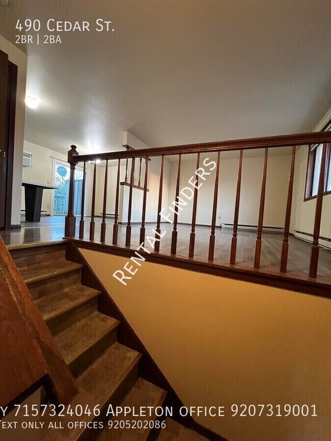 Building Photo - 490 Cedar St