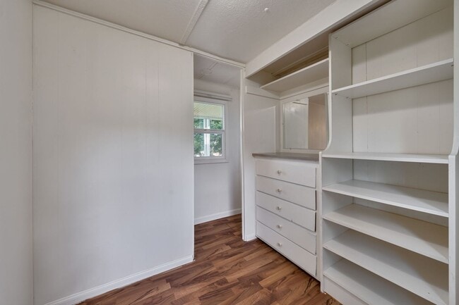 Building Photo - Cozy 1 Bedroom ADU With Stunning Pasture & Pond Views in Rescue!