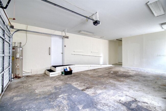 Building Photo - 555 54th St N