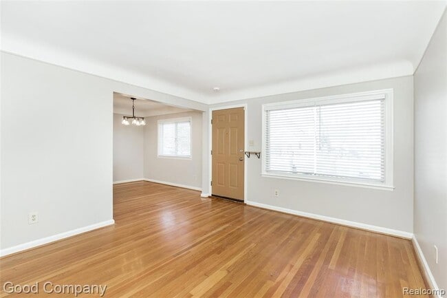 Building Photo - 1197 Catalpa Dr