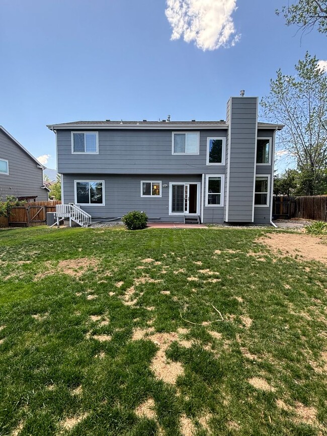 Building Photo - gorgeous West-Side Home