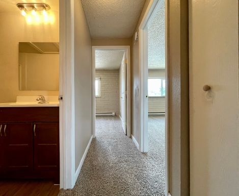 Building Photo - 2 Bed, 1 Bath Apartment In Firestone | $1,...