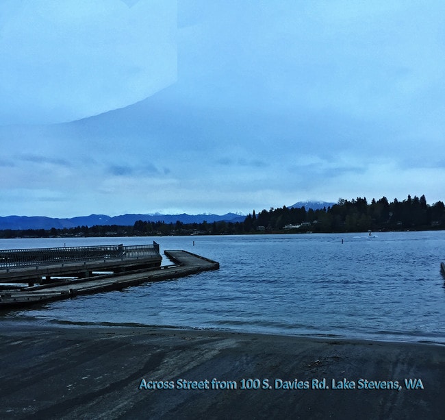 Building Photo - 100 S Davies Rd