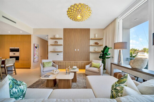 Building Photo - 2311 SE 17th St