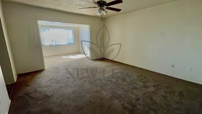 Building Photo - 970 W 14th St