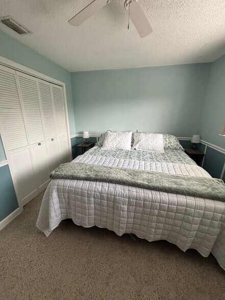 Building Photo - 9330 W Fort Island Trl