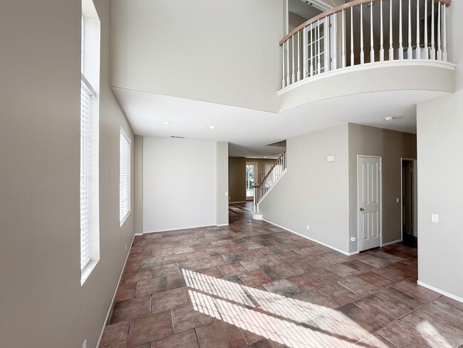 Building Photo - AVAILABLE NOW! 4 BED / 3 BATH TEMEKU HILLS HOME FOR RENT! LARGE BACKYARD + AMENITIES GALORE!