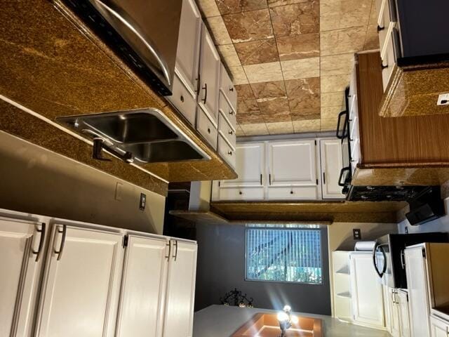 Building Photo - 45618 Panorama Dr