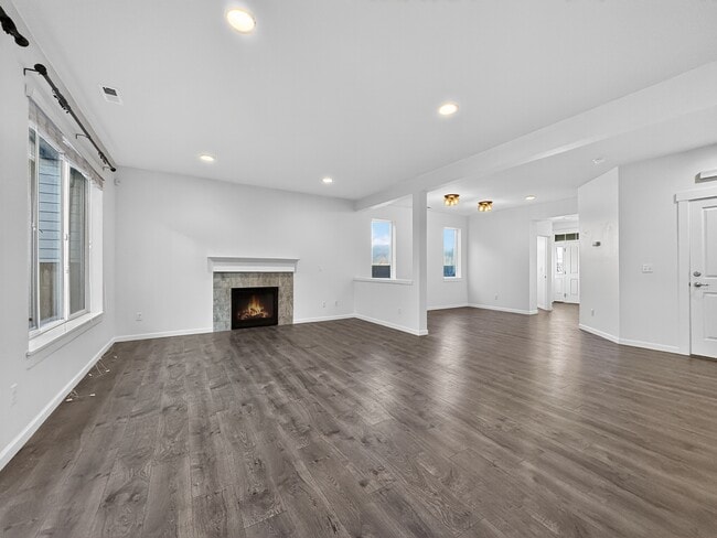 Building Photo - 9825 15th Pl SE