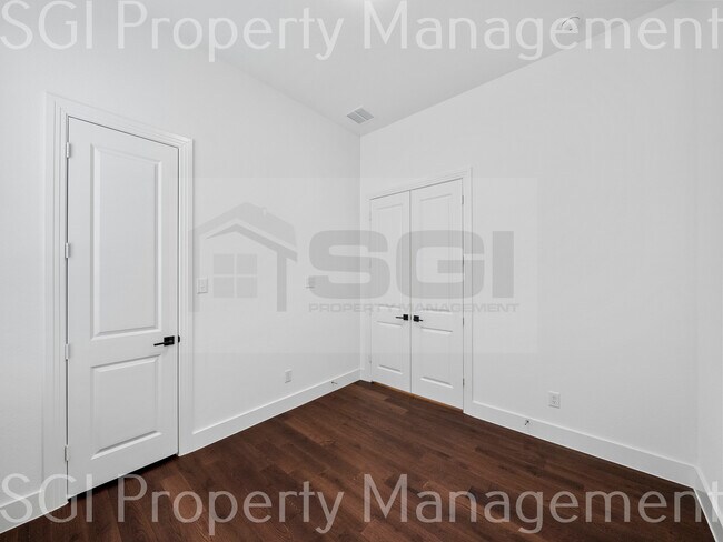 Building Photo - 4125 Sweet Birch Dr