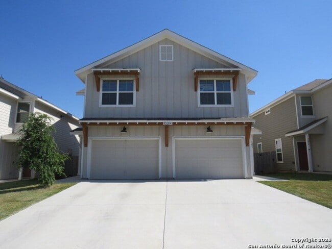 Primary Photo - 10314 Candlewood Wy