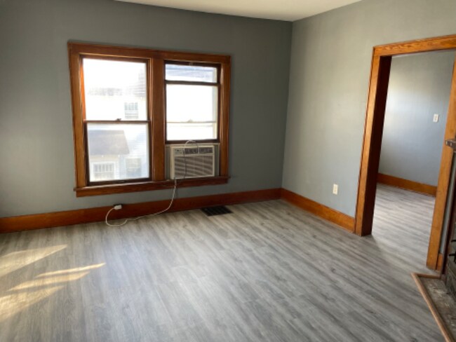 Building Photo - 518 N Olive St