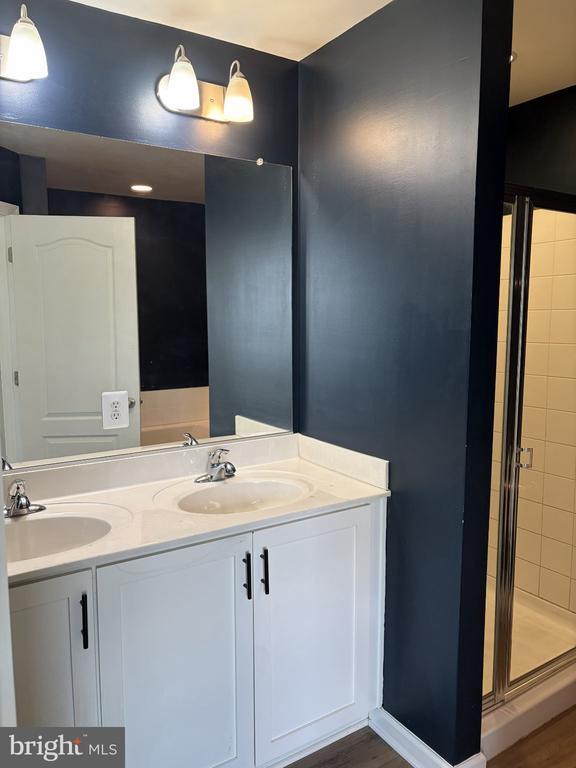 Building Photo - 40 Orch Grn Dr