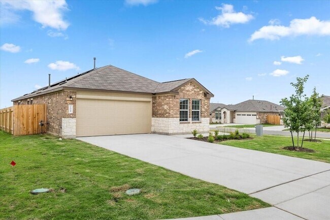 Primary Photo - 104 Winged Foot Ct