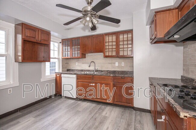 Building Photo - 3583 Ingleside Rd