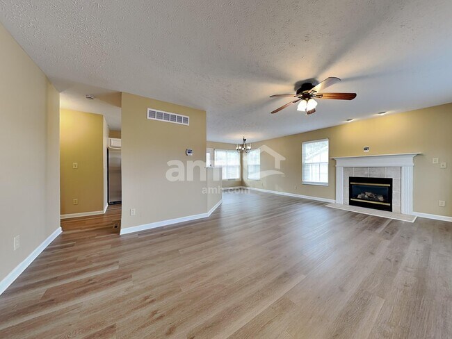 Building Photo - 6493 Lorinda Dr