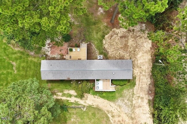 Building Photo - 10317 Giles Rd