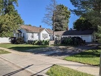 Building Photo - 1105 Bellmore Rd