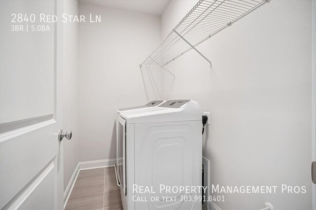 Building Photo - 2840 Red Star Ln