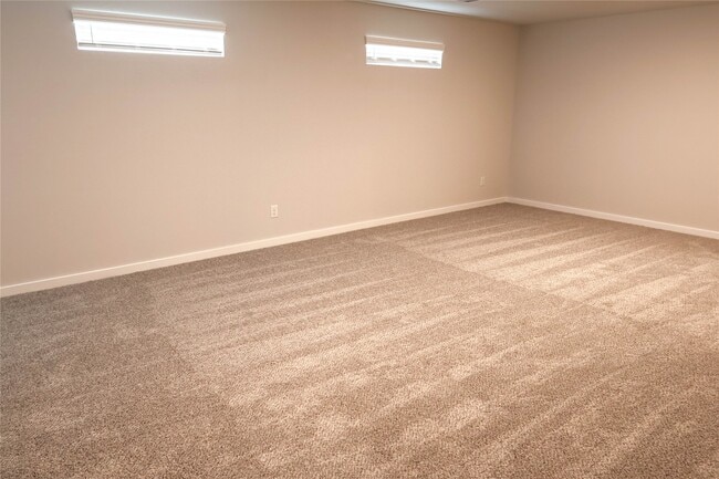 Building Photo - 8567 Blueberry Ash St