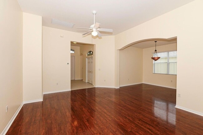 Building Photo - 522 SW Indian Key Dr