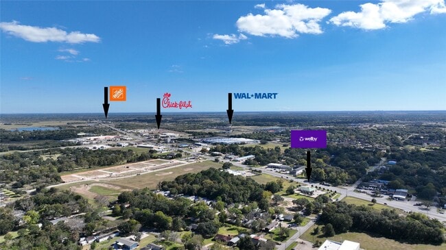 Building Photo - 510 N Shirley St