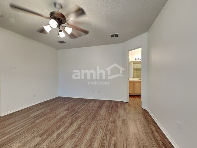 Building Photo - 1699 Wildrose Dr