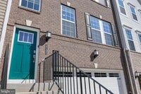 Building Photo - 1705 Water Xing Rd