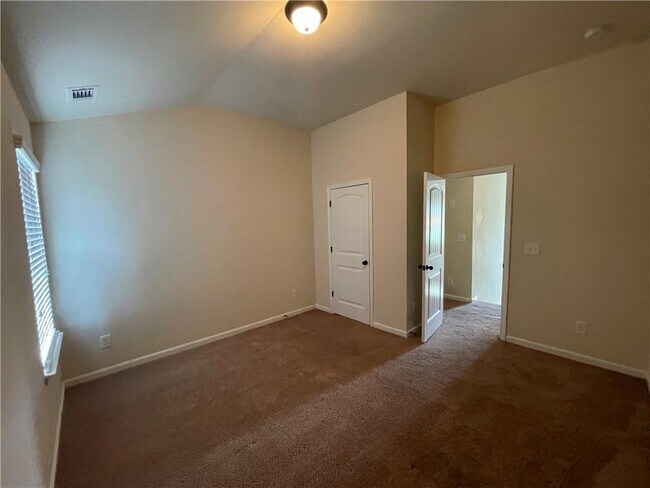 Building Photo - 5505 Bucknell Trace