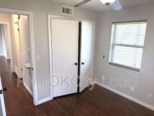 Building Photo - 3025 NW 67th St