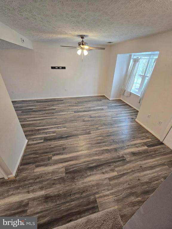 Building Photo - 6113 Tapir Pl