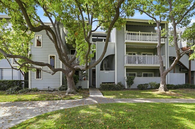 Building Photo - 3685 Nutwood Terrace