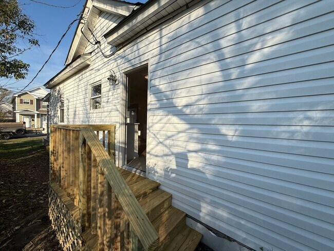 Building Photo - Single Family For Rent In Hampton