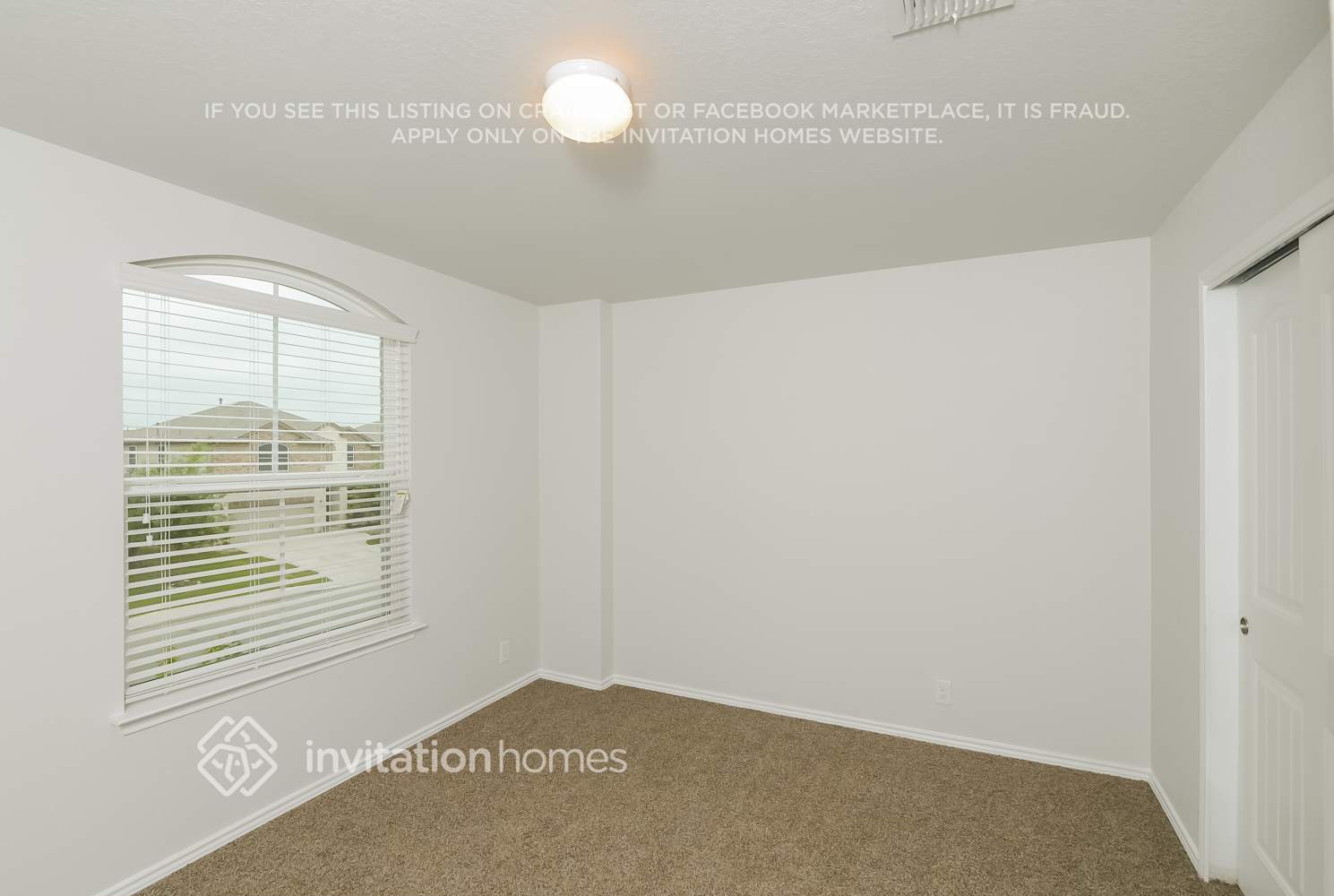 Building Photo - 13815 Murphy Haven