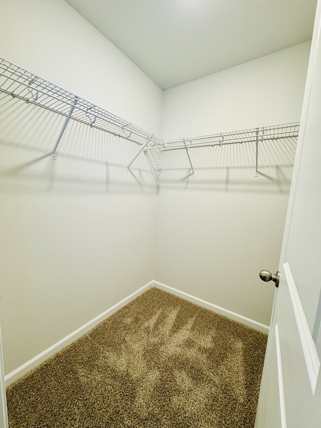 Building Photo - 1024 Kinness Dr