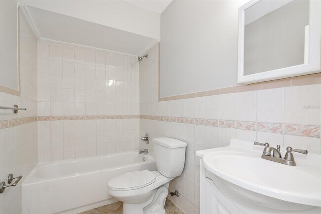 Building Photo - 3233 Timberline Rd