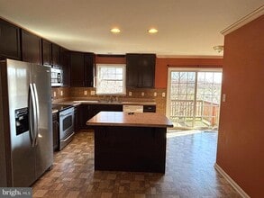 Building Photo - 50 Teague Ln