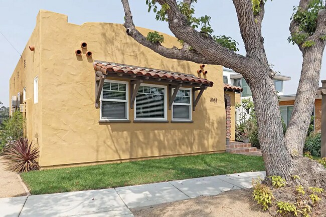 Building Photo - Canyon Home with Views and Solar
