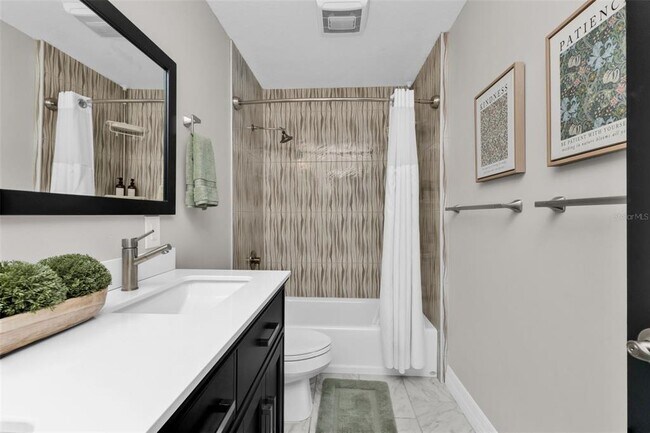 Building Photo - 276 Lewis Cir