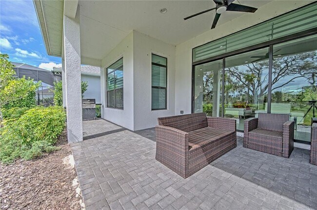 Building Photo - 9045 Bernini Pl